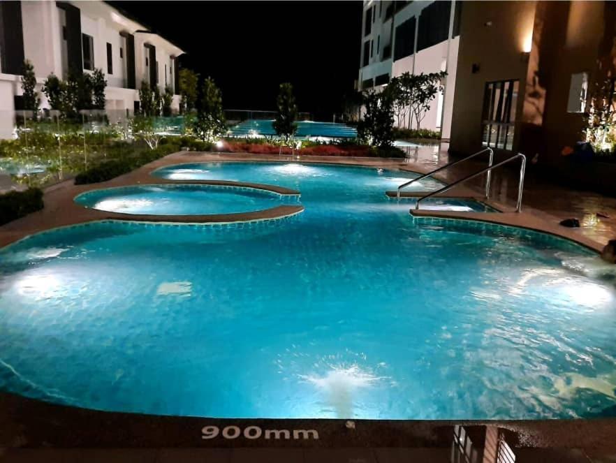 Hotspring 2 Room 1512 Suite Sunway Onsen With Theme Park View 4 Pax Tambun Exterior foto